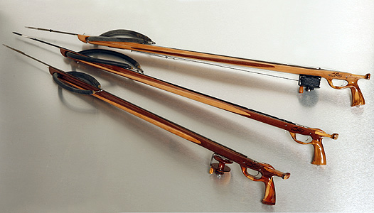 Tre versioni con fusto a Osso di Seppia, il mulinello opzionale in legno o standard.